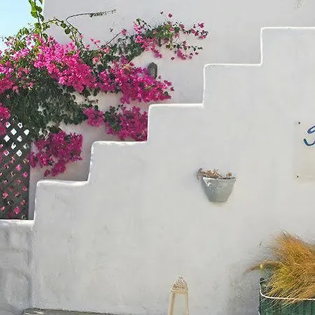 Kalimera Paros Aparthotel 3*