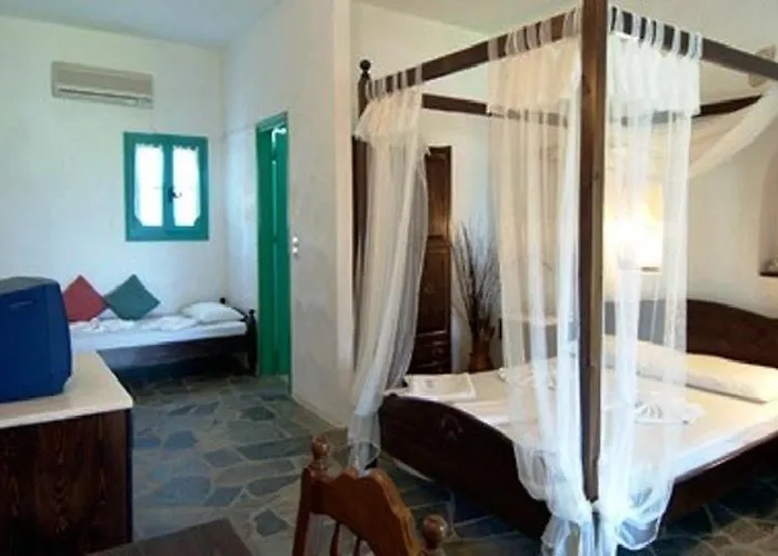 アパートホテル Kalimera Paros 3*